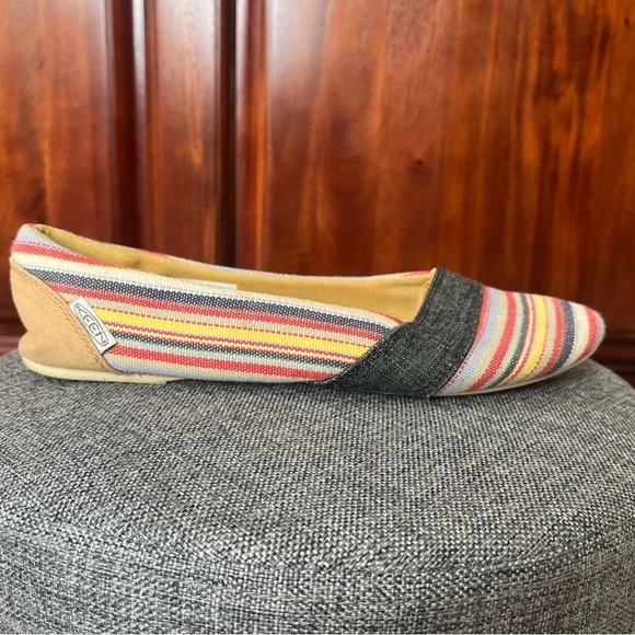 KEEN Cortana Vegan Multicolor Stripe Ballet Slip-on Flat Size 8 - Picture 1 of 7